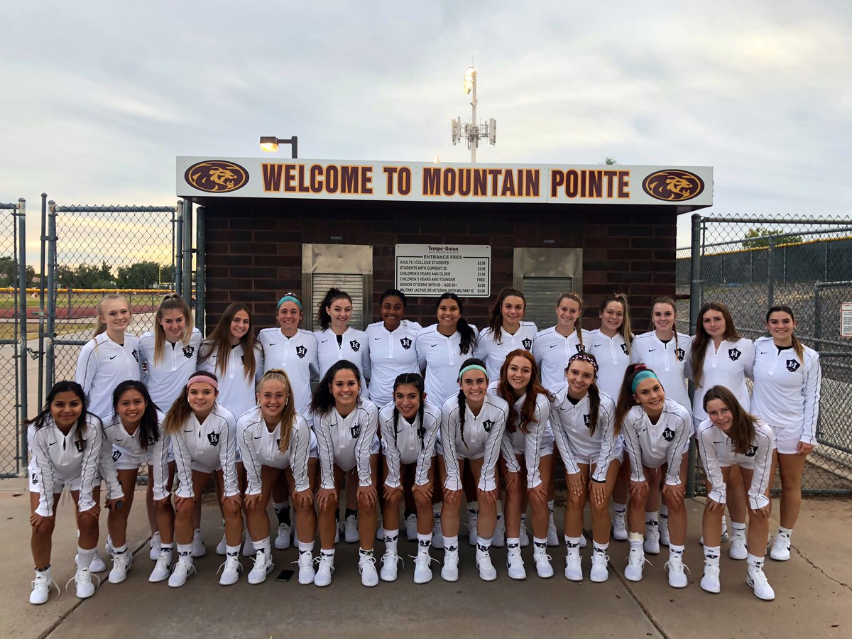 huskies_soccer's tweet image. Great game JV!!

Varsity is #outchere at Mountain Pointe, warm ups have started. 

⚪️⚪️⚪️⚪️⚪️⚪️⚪️⚪️⚪️⚪️⚪️

Kickoff soon! 

#HUSKIESFIRST