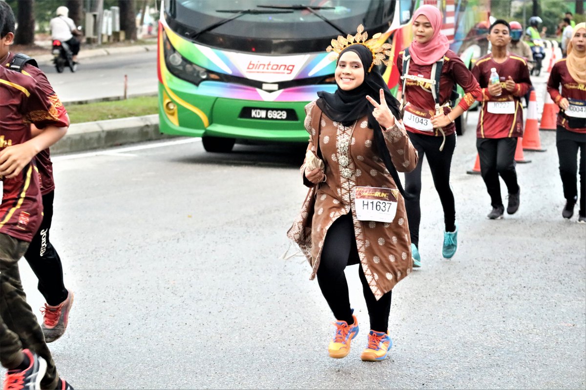 Songket – Run – Hydrate – Repeat! 

#AseanSongketFestival2019⁣⁣⁣⁣⁣⁣⁣⁣⁣
#InternationalSongketRun
#MSUmalaysia