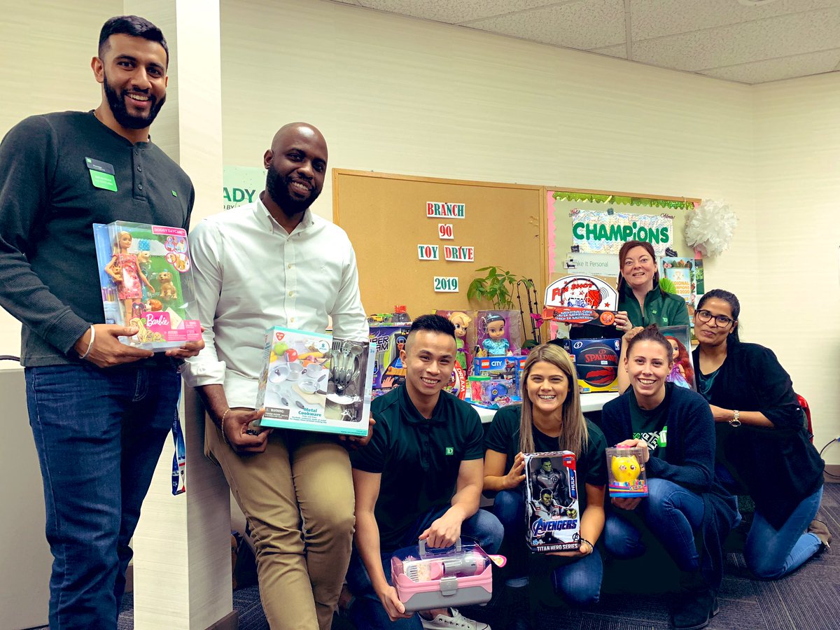 CiniVastakis_TD's tweet photo. Lucky to have such a great group of people to participate in Secret Santa Toy Drive at #TheCreek090 !  Thank you everyone🤶🎅 #ToyDrive #HappyHolidays https://t.co/XdSfwwRjfZ
