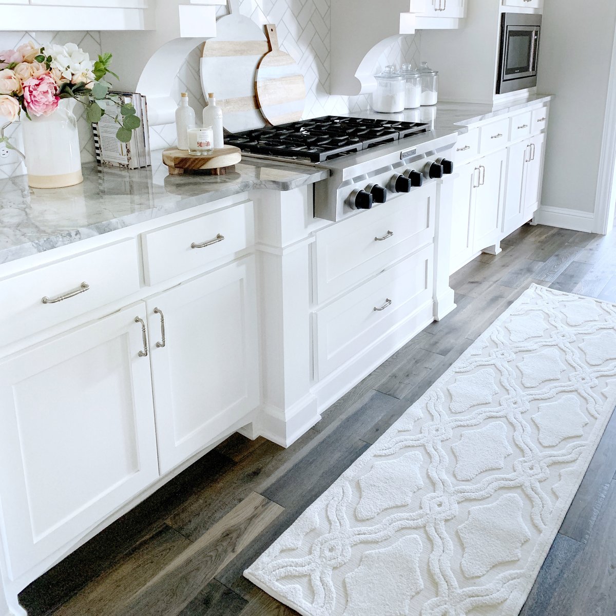 Are you dreaming of a White Christmas? <a href="/My_Texas_House/">My_Texas_House</a> by Orian blankets your home in soft, soothing lights for designer style at an approachable price. Snow not included. ow.ly/eMhg50wLOOO