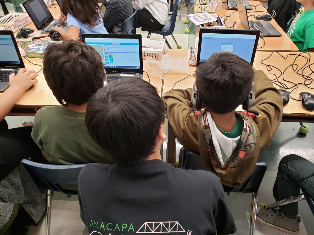 AnacapaSTEAM's tweet photo. Amazing opportunity to connect with code at Elmhurst Elementary today! Many alumni were proud to reconnected with favorite staff &amp; students through #HourofCode.   Thanks for the fun at recess &amp; lunch too! #AnacapaMS @SchoolVentura #VUSDstrong https://t.co/GGILKahPFy