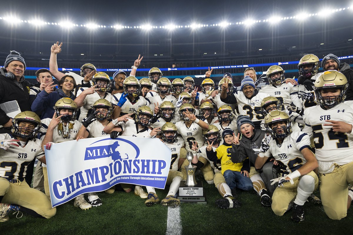 agreenphotog's tweet photo. St. Bernard’s defeats West Bridgewater 30-8 in the Division 8 state championship  
@tgsports @telegramdotcom @AthleticsStb @StBernardsCCHS @stbfootball @_DawgPound_ @GilletteStadium https://t.co/xR1jA0dtbl