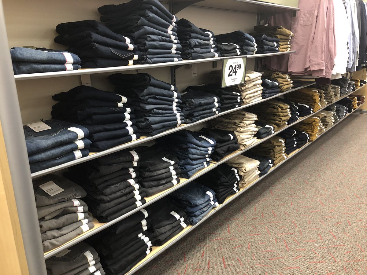 Jean walls got some much needed attention today. Style DBOs are taking great pride in their brand at #t2098! #crispy #targetstyle #d167