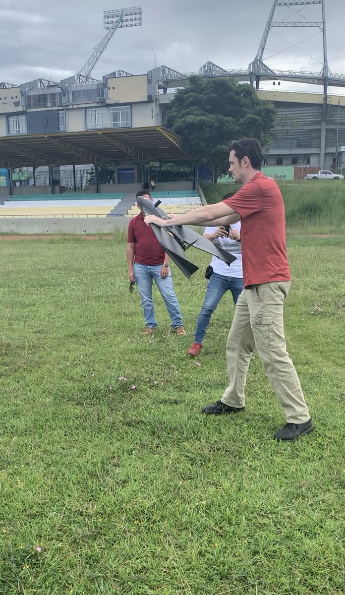 CarlosACortesM's tweet photo. Terminando semana de trabajo en Armenia. Herramientas Tecnológicas (Drones-cámaras StreetView-algoritmos aprendizaje automático) para determinar vulnerabilidad de viviendas en el Dpto Quindío Programa Global de Vivienda Resiliente @BancoMundialLAC. @Minvivienda #CDVD https://t.co/HFen8YUxdD