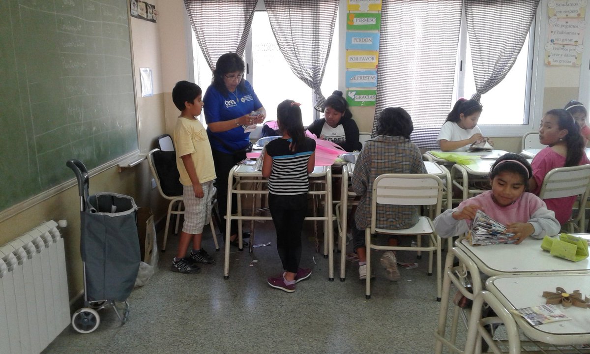 #MareaAzulATR2919 <a href="/FerSiarezEa/">Fernanda Siarez EA</a> <a href="/fguillesaavedra/">GUILLERMO SAAVEDRA</a> @YanilMarisol <a href="/MEducacionSalta/">Ministerio de Educación de Salta</a> <a href="/patriciapinasco/">Patricia Pinasco</a> <a href="/SebahugoBonduri/">Sebastián Bonduri</a> <a href="/UrtubeyJM/">Juan Manuel Urtubey</a> <a href="/GustavoSaenzOK/">Gustavo Sáenz</a> <a href="/artydance23/">Gilda Rodríguez</a>