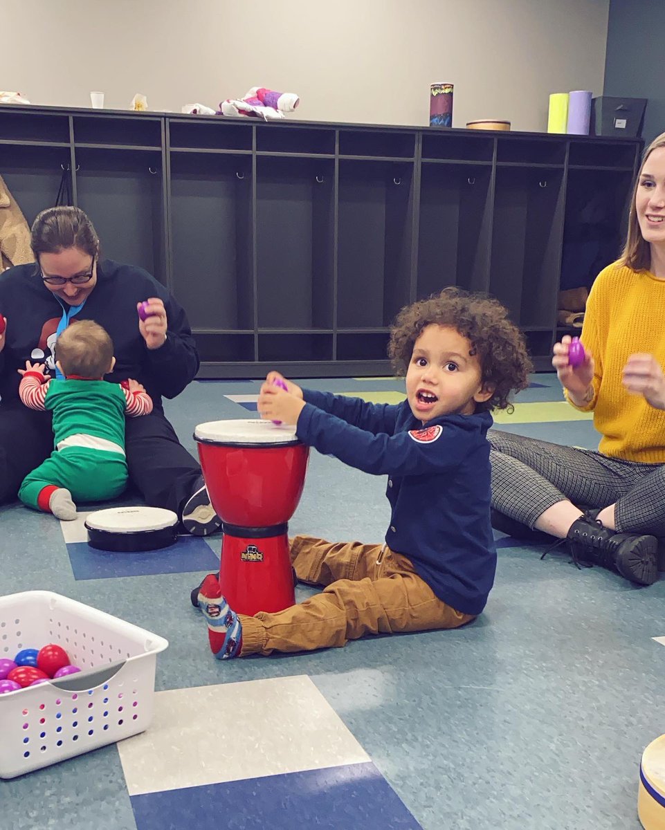 PSAaurora's tweet image. Check out these kids rocking the Kindermusik demo class🎵🥰#ParamountSchoolOfTheArts #StartArts