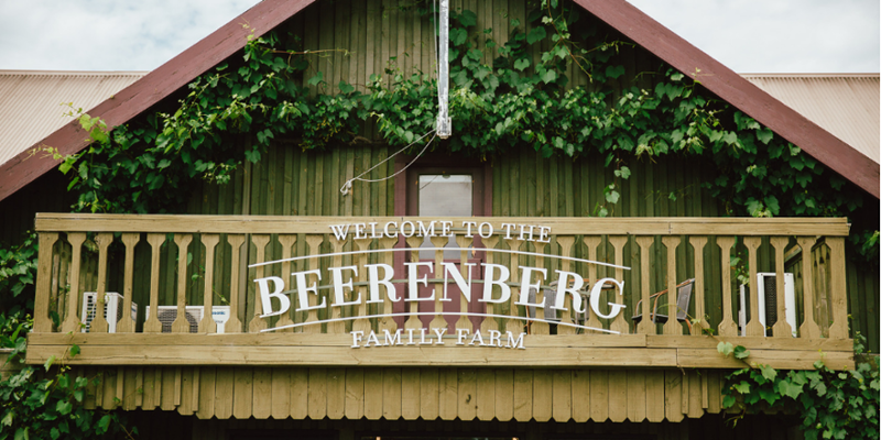Foodie heaven 🙌 Here at the Beerenberg #FarmShop you'll find all of our delicious jams, condiments, meal bases and slow cooker sauces, ready for the weekend. 😍 Discover more here > qoo.ly/337ic8 #hahndorf