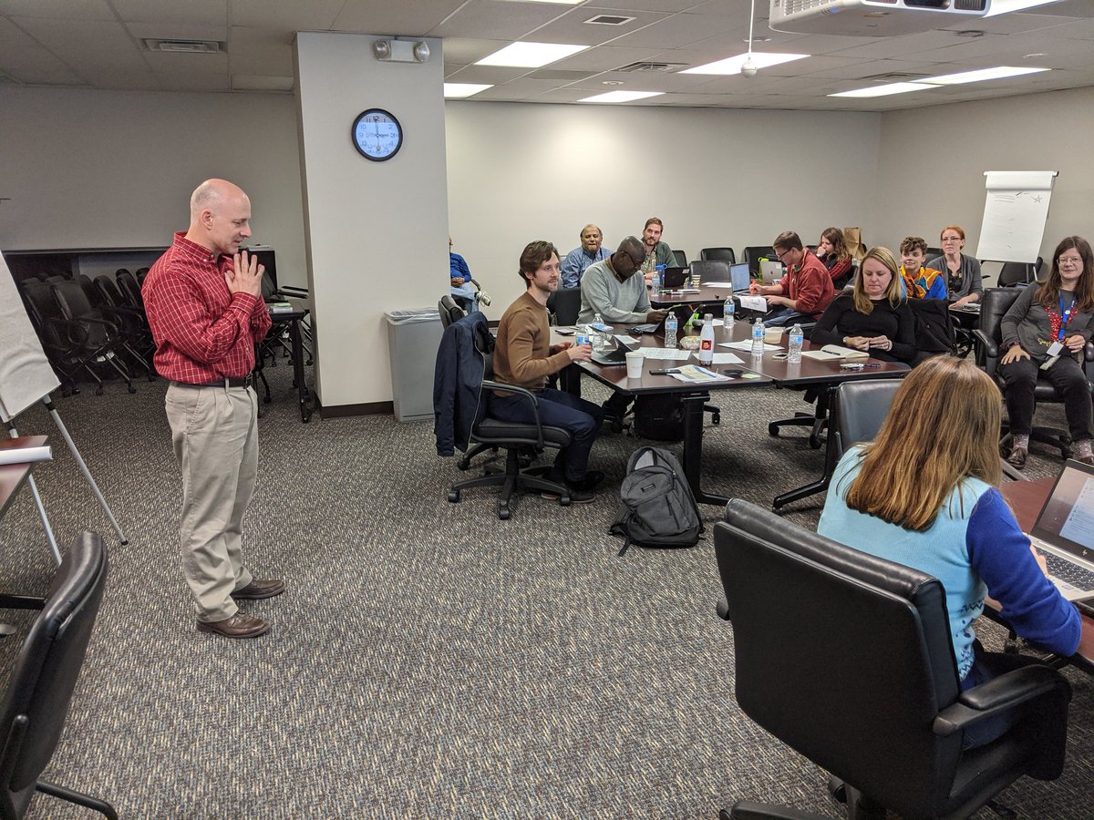 BzGEO's tweet photo. And the closing remarks were given by the person who founded @SERVIRGlobal ~15 years ago, @NASA_Marshall's Dan Irwin, a true #GeoVisionary. 🧐

You can follow @SERVIRGlobal's updates via: https://t.co/nl9Z35gmGb. https://t.co/oN4IFsgbPY