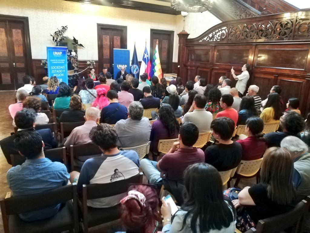 BarbaraFuenttes's tweet photo. Hoy en Iquique en conversatorio respecto a "Los Actuales Desafíos para el Proceso Constituyente en Chile". Importante es el debate y la reflexión en regiones. Santiago NO es Chile. Gracias Myla Chavez,  @fernando_atria y @cristianjamett 
Gracias a tod@s por la participación.🇨🇱✊ https://t.co/rh3bOlwshd