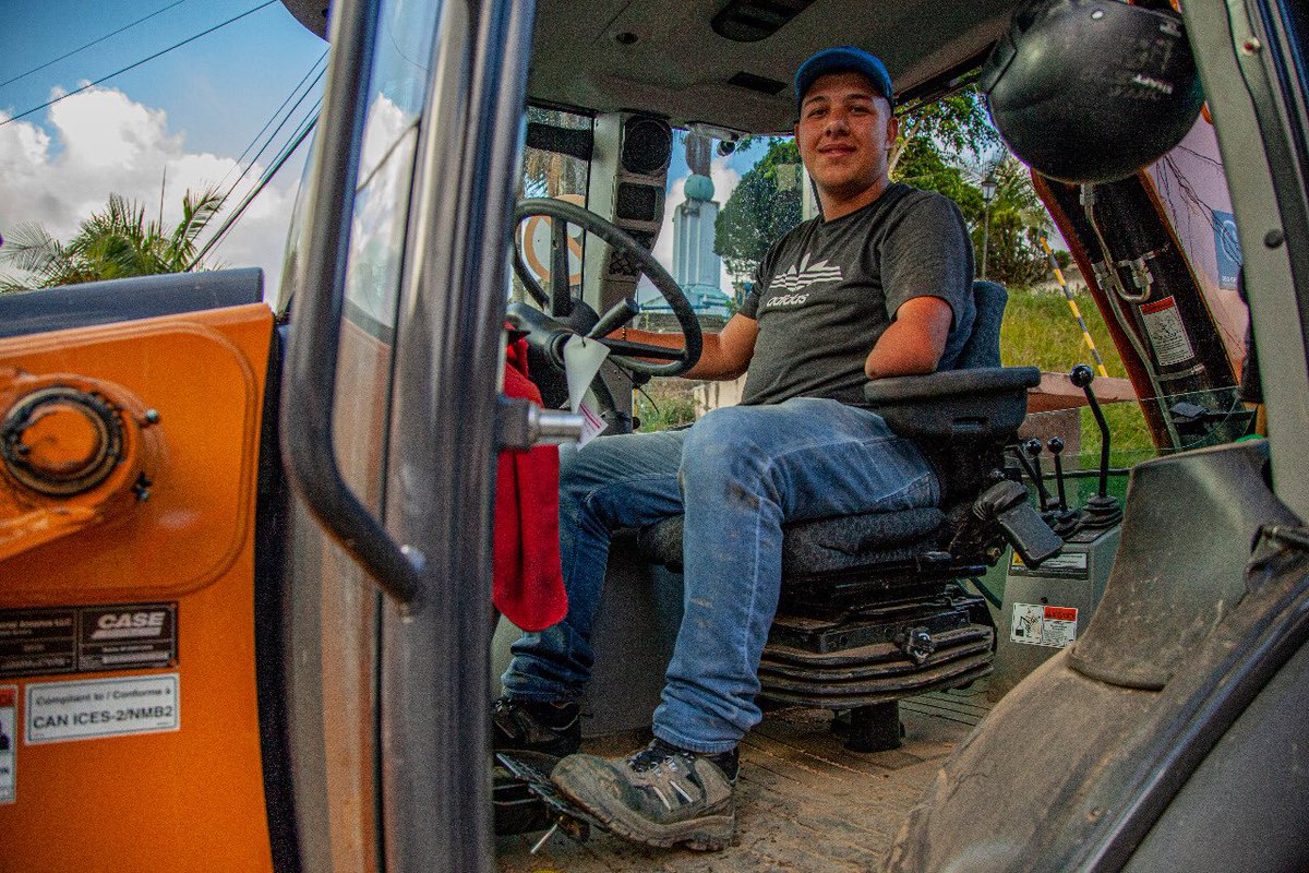 alejandroangel's tweet image. 19 años después del atentado de las FARC que les cambió la vida así se ven y sienten los Granadinos...

“Granada: Relato de un perdón” en @lasillavacia

lasillavacia.com/silla-llena/re…

Fotografías: @Alce_16 
Investigación y texto: @Duranoscar 
Producción: @alejandroangel