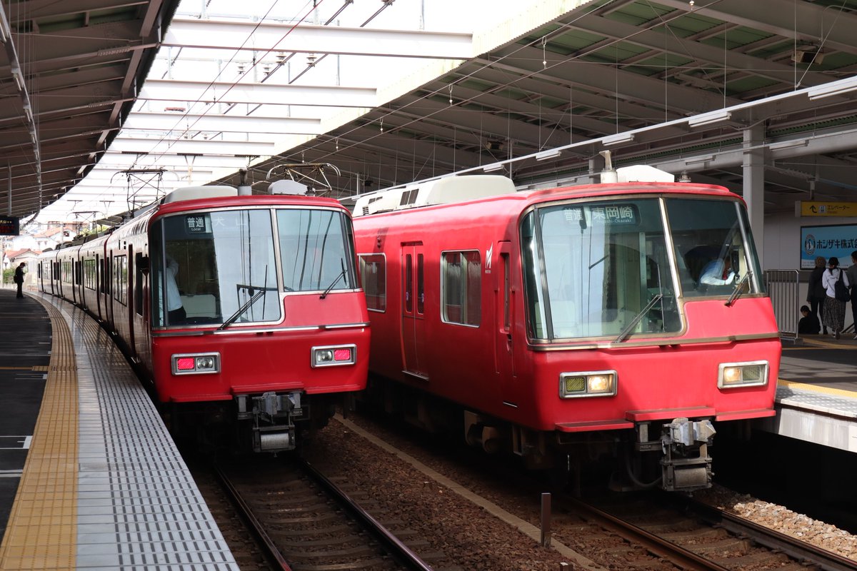 pano7000_'s tweet photo. #SR #名鉄 #5304F #5305F #5704F #5700系 #5300系
2019.10.26 中京競馬場前にて。犬山行きは5704F、東岡崎行きは5304F。こんな光景も貴重になりますね。 https://t.co/7pmMXaUrrI