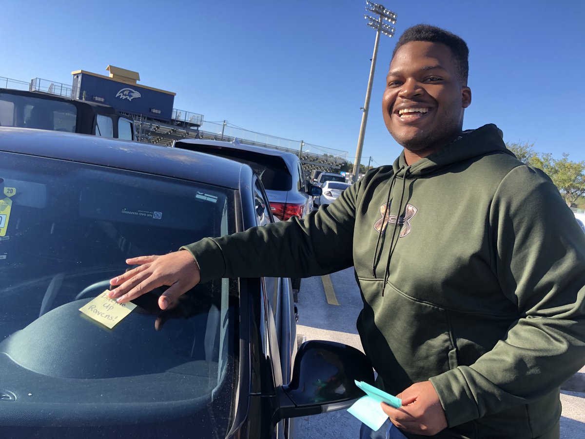 AlonsoBOTB2019's tweet photo. 🎽Day 5 of Battle of the Belts Week!
Writing encouraging notes to remind students to buckle up! 
~ And just because it’s the final day of Battle of the Belts, does not mean it’s the final time to encourage and remember to wear your seatbelt!!!
#GoRavens #RealRavensBuckleUp https://t.co/rcmTVHgHH1