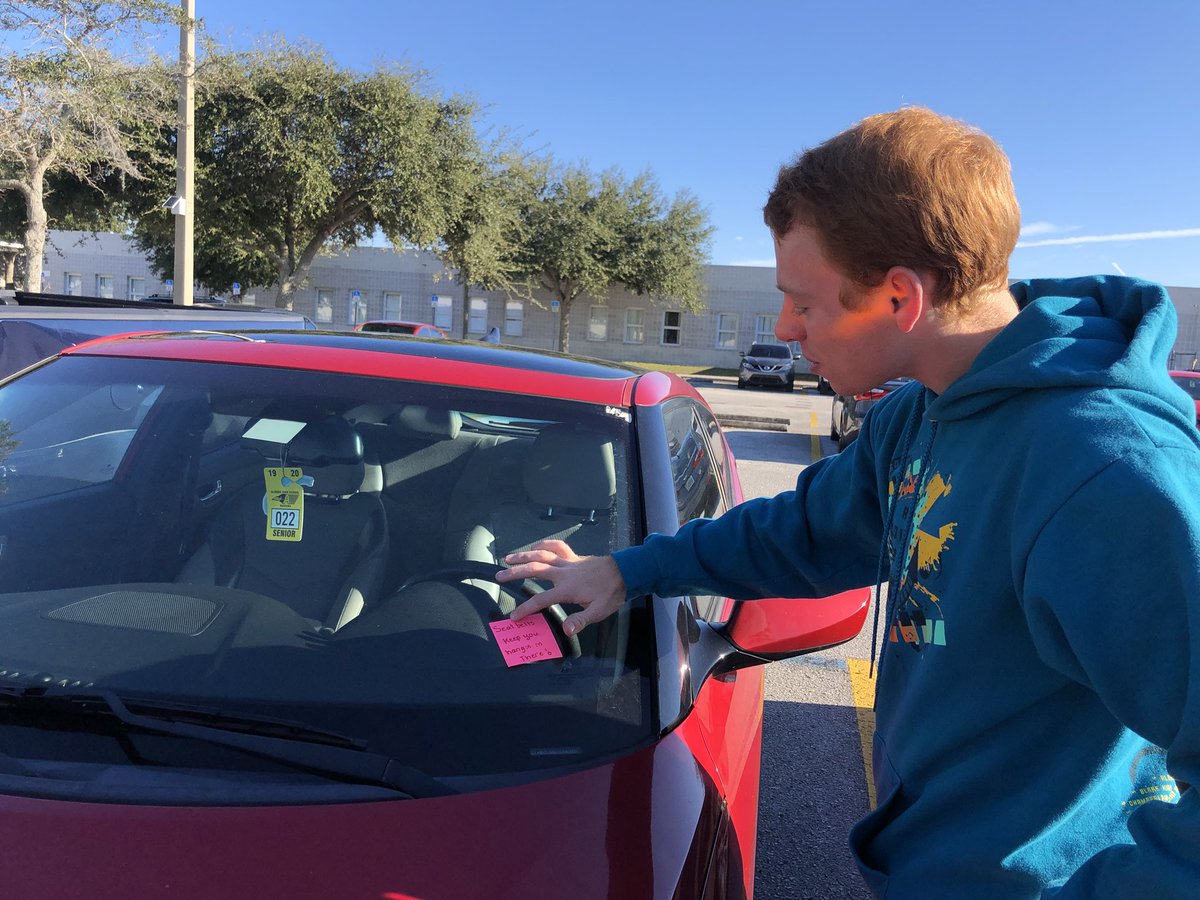 AlonsoBOTB2019's tweet photo. 🎽Day 5 of Battle of the Belts Week!
Writing encouraging notes to remind students to buckle up! 
~ And just because it’s the final day of Battle of the Belts, does not mean it’s the final time to encourage and remember to wear your seatbelt!!!
#GoRavens #RealRavensBuckleUp https://t.co/rcmTVHgHH1