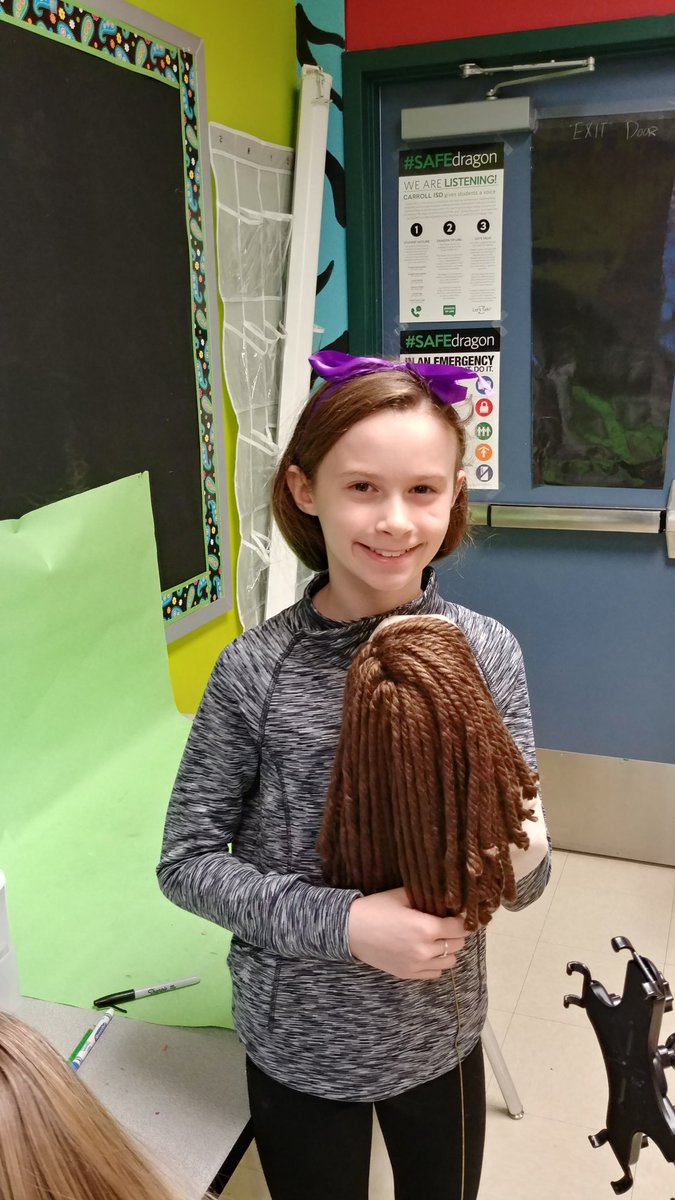 debbiejcopeland's tweet photo. Today in Puppet Club, the @EubanksDragons Puppeteers showed off their finished/nearly finished creations. The puppets showed off their burgeoning personalities. 
@FleckDragon @mvondreau @sheri_merritt https://t.co/ComcmAQGCB