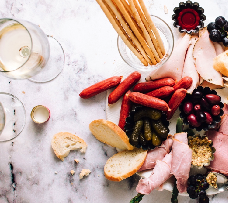 DailyHiveVan's tweet photo. Win a mini fridge stocked full of @GrimmsFoods valued at $500 in @DailyHiveVan’s annual #DH12Days https://t.co/lMzEwiEjx9 RT to enter! https://t.co/oF69DtLtgc