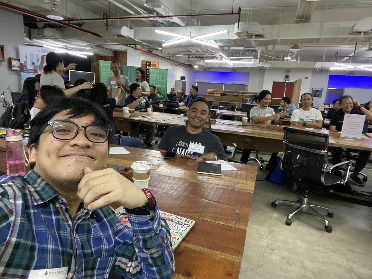 zonilyjame's tweet image. @flutter_ph delegates for Philippine Tech Commumity Leads Conference #PHTechCommunity #PHTechLeadsConf #flutterdotph #flutterdev