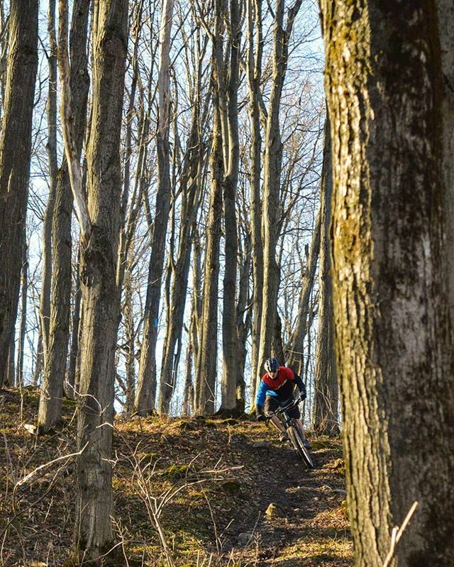 #flashbackfriday to exactly 4yrs ago, when <a href="/mattyp133/">Mattyp</a> still rode bicycles 😛 #threestage #mtb #ontario #ridebikes ift.tt/2DQlaeq