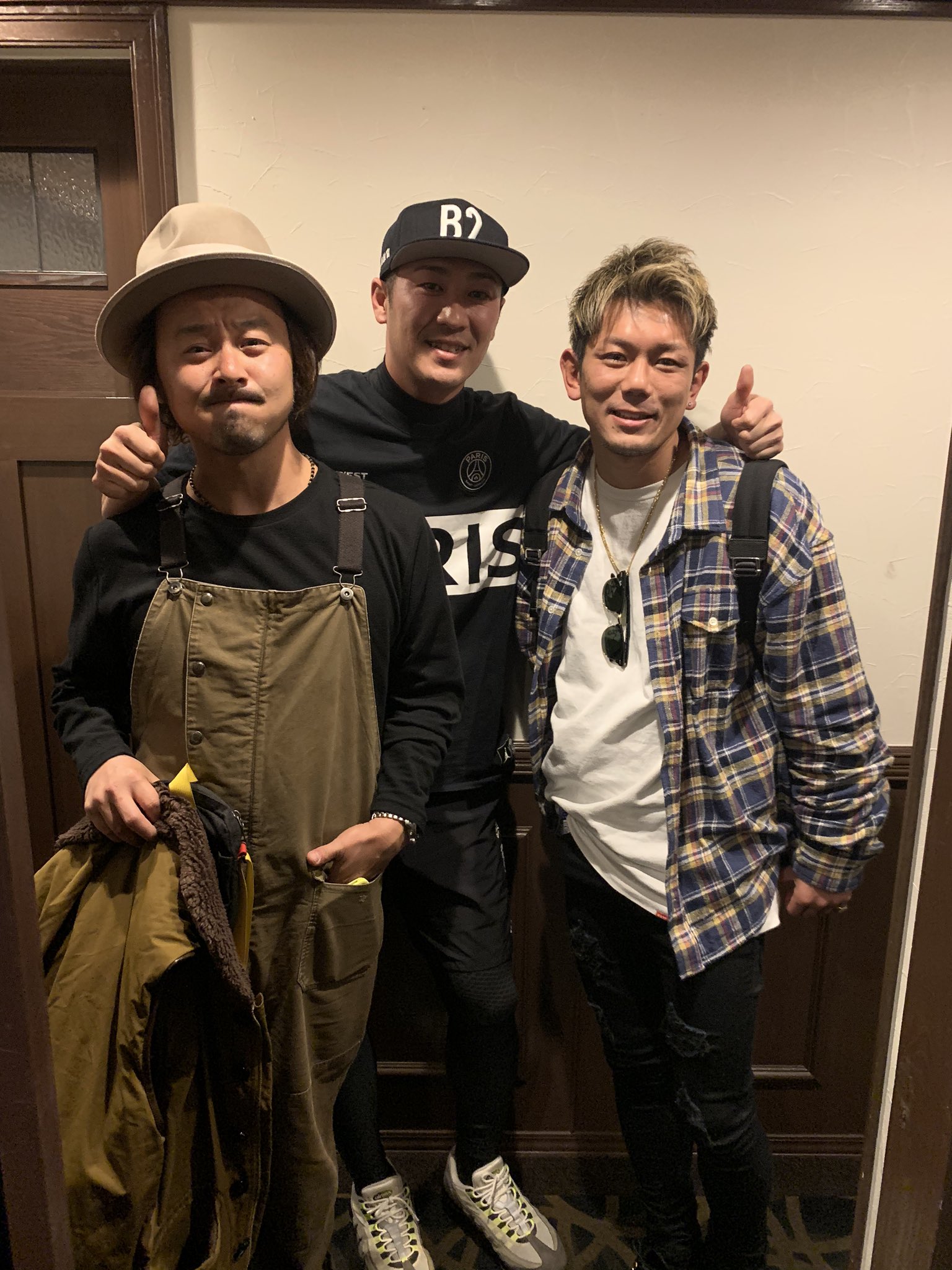 皇治 球界のスーパースター 西岡剛さんに呼んで頂いて甲子園で野球 光栄やった 次は始球式やな笑 焼肉 めちゃ美味かった 強兄 藤浪君 皆様 そして剛さん何から何まで本当ありがとうございました 西岡剛 藤浪晋太郎 陽川尚将 阪神