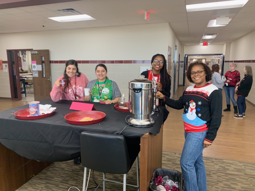 MesquiteHS's tweet photo. #MHS12Days https://t.co/AAG8XLI60H