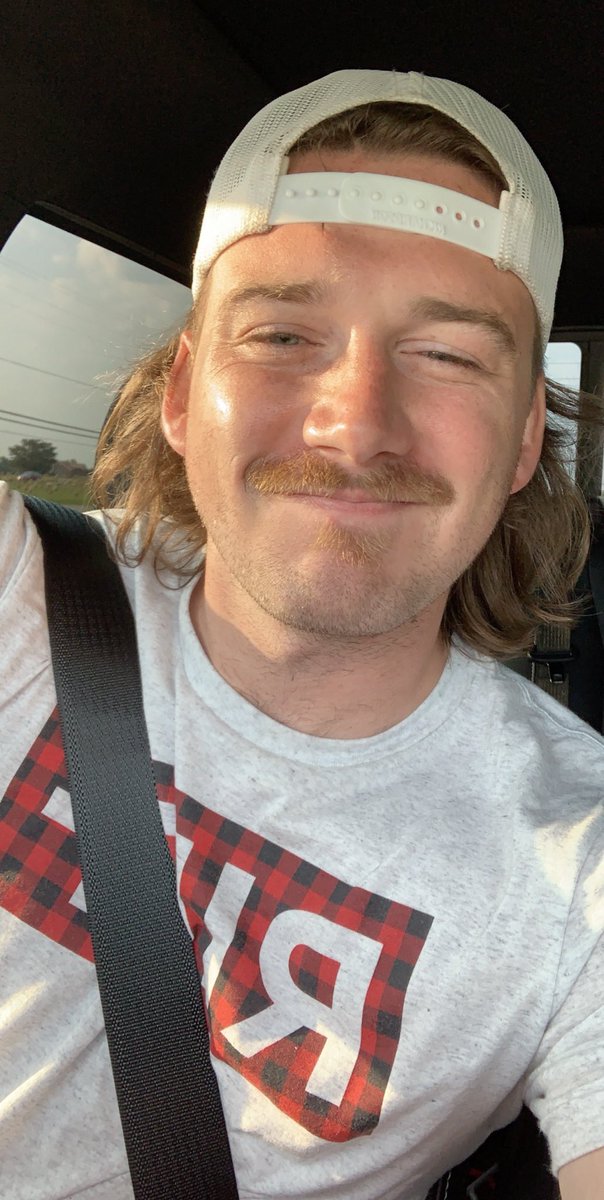MurphyKatieann's tweet photo. Can we just all agree that this is the hottest man alive 🤩💜 @MorganWallen https://t.co/iqOEQJ8gEX