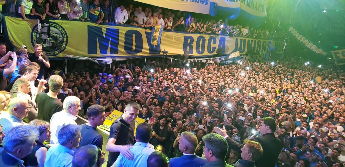 MBocaJrsQuerido's tweet photo. Cierre de campaña del Frente para recuperar la #IDENTIDADXENEIZE
Más que nunca, es el momento para que llegue #LaTribunaAlClub 🇸🇪
#MBJQ #AmealPergoliniRiquelme #Roman https://t.co/W2smRVbZH2