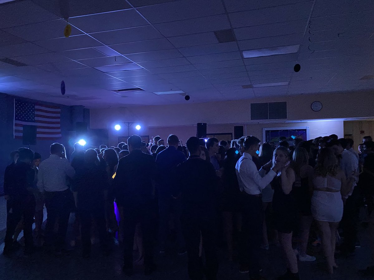 MsOptimusGrimes's tweet photo. Today has been an incredible day here at #bvt. I’m so proud of all the kids &amp; my fellow coworkers. It’s really a special place here that I love to call “home”. Congrats to the sophomores for another milestone and step closer to becoming young adults! #ringdance @BVTHighSchool https://t.co/eqXPrYynWo