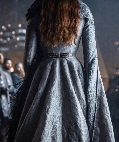 unfrozenheart's tweet image. ❝—𝘽𝙪𝙩 𝙘𝙖𝙣 𝙮𝙤𝙪 𝙗𝙧𝙖𝙫𝙚 𝙬𝙝𝙖𝙩 𝙮𝙤𝙪 𝙢𝙤𝙨𝙩 𝙛𝙚𝙖𝙧 ?❞ 

• (Secret) sister to Anna and Elsa
• Darkness manipulation
• Forever @StillHerBastard’s wifey
• OUAT, Disney, &amp;amp; Frozen fandoms, but crossovers welcomed!
• Characteristically #Katleesi

#RT