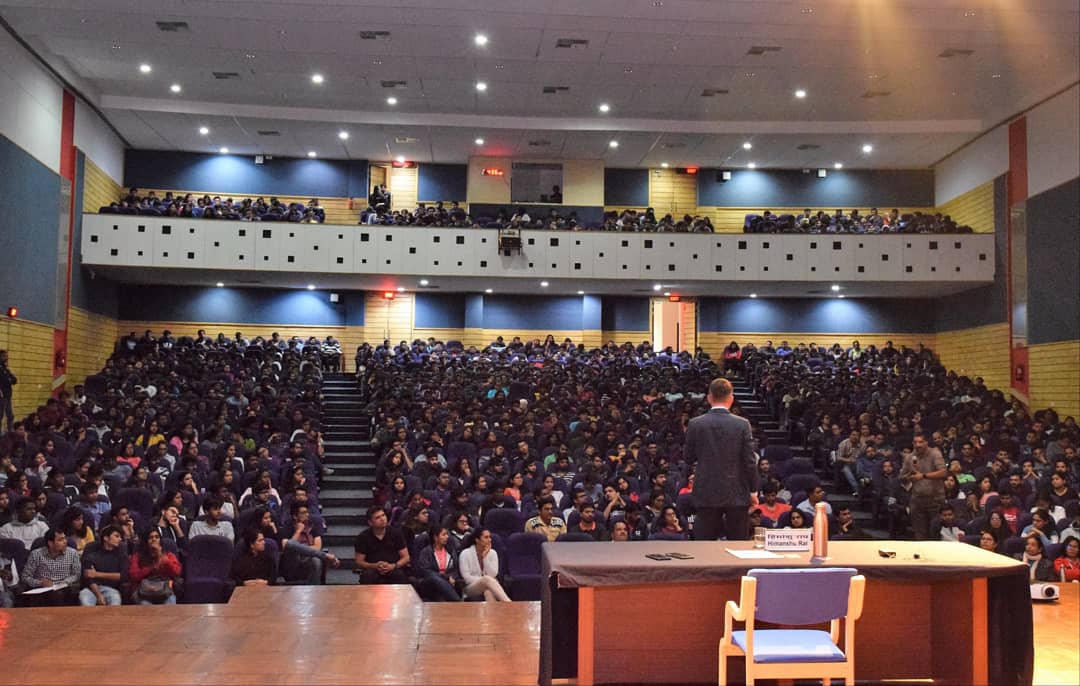 askhimanshurai's tweet photo. These are the voices which will shape the future of our country, and I daresay, the world, tomorrow. Had an amazing interaction with my students at IIM Indore on how do we shape our vision, together. Loved their energy and participation. #Leadership #Vision #India https://t.co/Dw4RIG80EK
