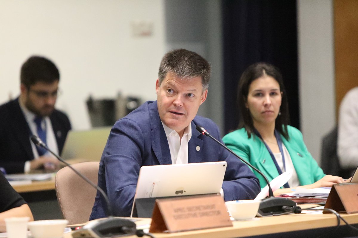 The APEC Concluding Senior Officials' Meeting is underway, chaired by #APECChile2019 SOM Chair, <a href="/francke_mathias/">Mathias Francke</a>. Senior officials will now hear the report from APEC Vision Group.