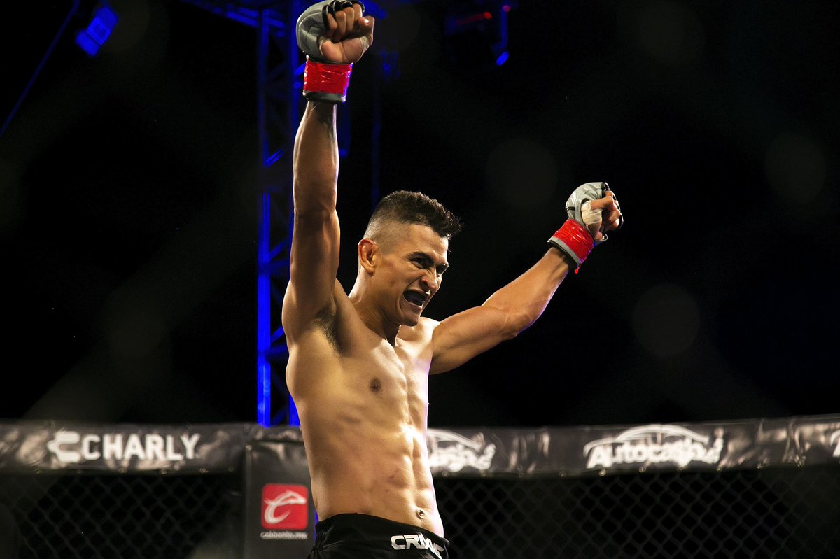 CrixusMMA's tweet photo. ¡Decisión dividida! Alfredo "Bruss" Núñez se lleva el primer combate de @muaythaievolved #Crixus005 https://t.co/oMz01CPcL7