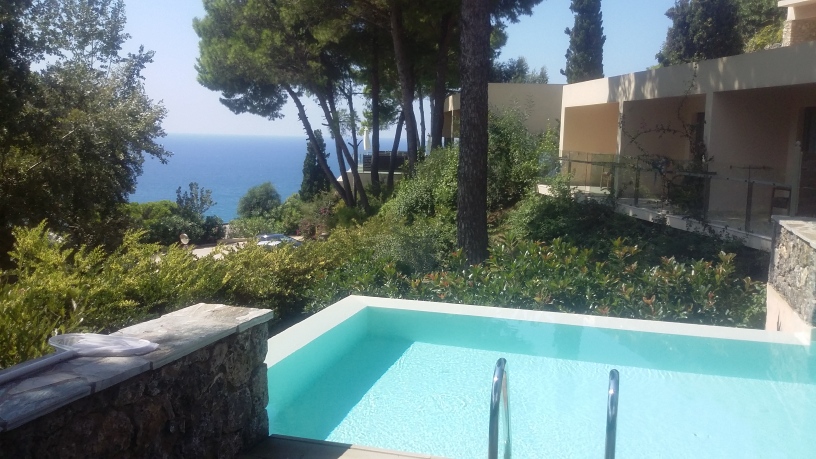 pureflowfilter2's tweet photo. Der nächste Sommer kommt bestimmt! Wer jetzt einen #Pool plant, sollte sich auch Gedanken um die #Filteranlage machen. Hygienisch, sauber, sparsam, anlagenschonend und umweltfreundlich - #PureFlow, zum Einfüllen und als #Kartuschen. Infos: https://t.co/GrQJ5KsUiL https://t.co/9vW4ZD83uT