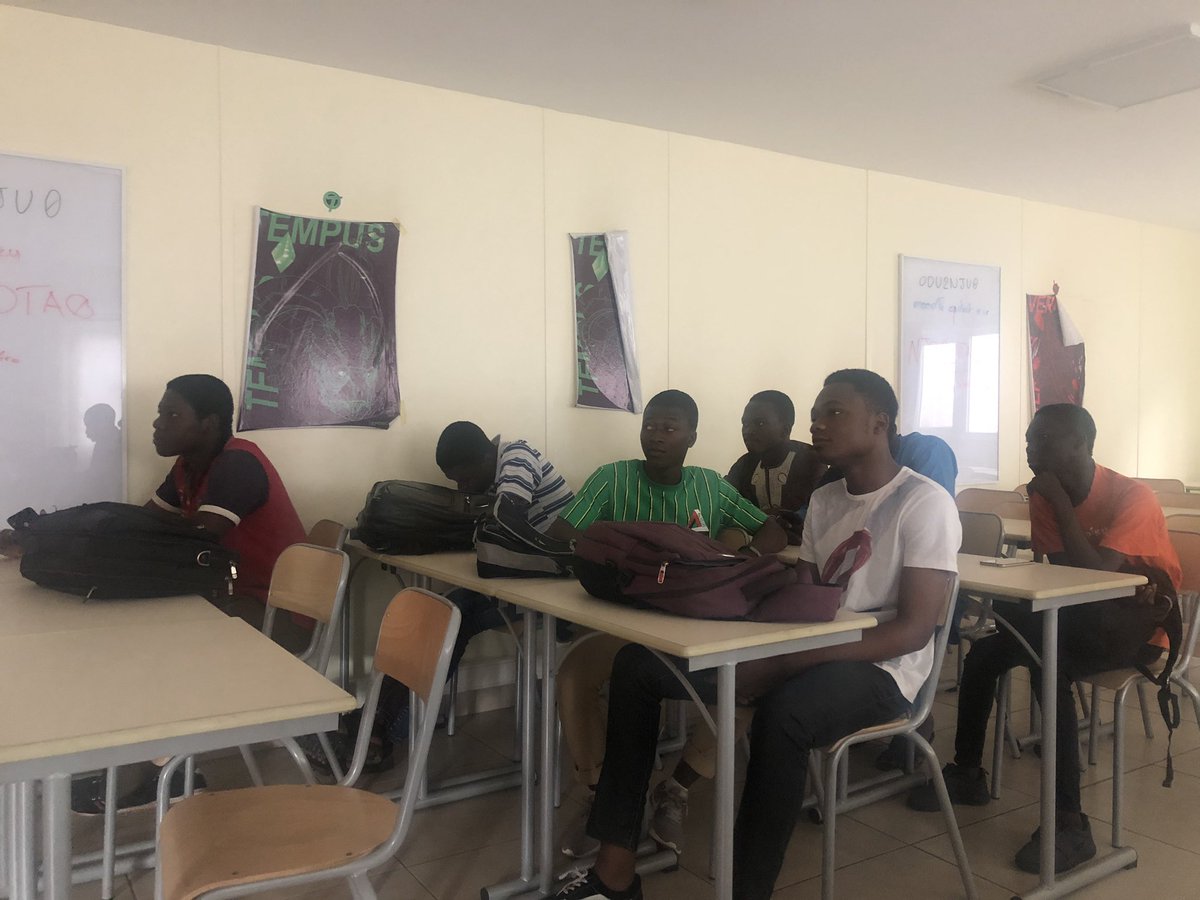 mifyai's tweet photo. La demi-finale du #MAIC19 démarre.

#MAIC19
#MIFY
#AAAI
#BeninChapter
#AI
#IA-Bénin https://t.co/JXTx5jycdu