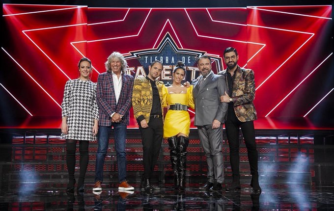 Dos30TV's tweet photo. ENORME 10.6% de share para @tierratalentotv y 259.000 espectadores en pleno prime time del viernes de @canalsur
#TierradeTalento8 logra un +43.2% de plusvalías respecto al canal y una gran fidelidad del 44.2%!!
Programa + VISTO de @canalsur en el día!
#QueVivaLaTele📺❤️ https://t.co/Hl8EzDnbVV