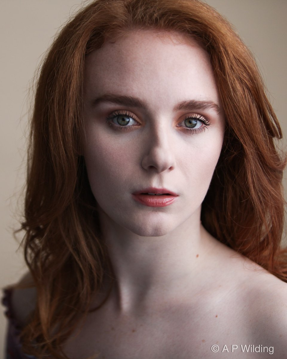 DrakeCalleja's tweet photo. Introducing our scholar @esmebsmith.
#Mezzo Esme went to #juniorguildhall, @RoyalHolloway & is now @RCMLondon studying with #DinahHarris.
She sang #Carmen with @Barefoot_Opera as well as working with @IggyPop & @underworldlive on #TeatimeDubEncounters. https://t.co/JNXJ8zPgsV