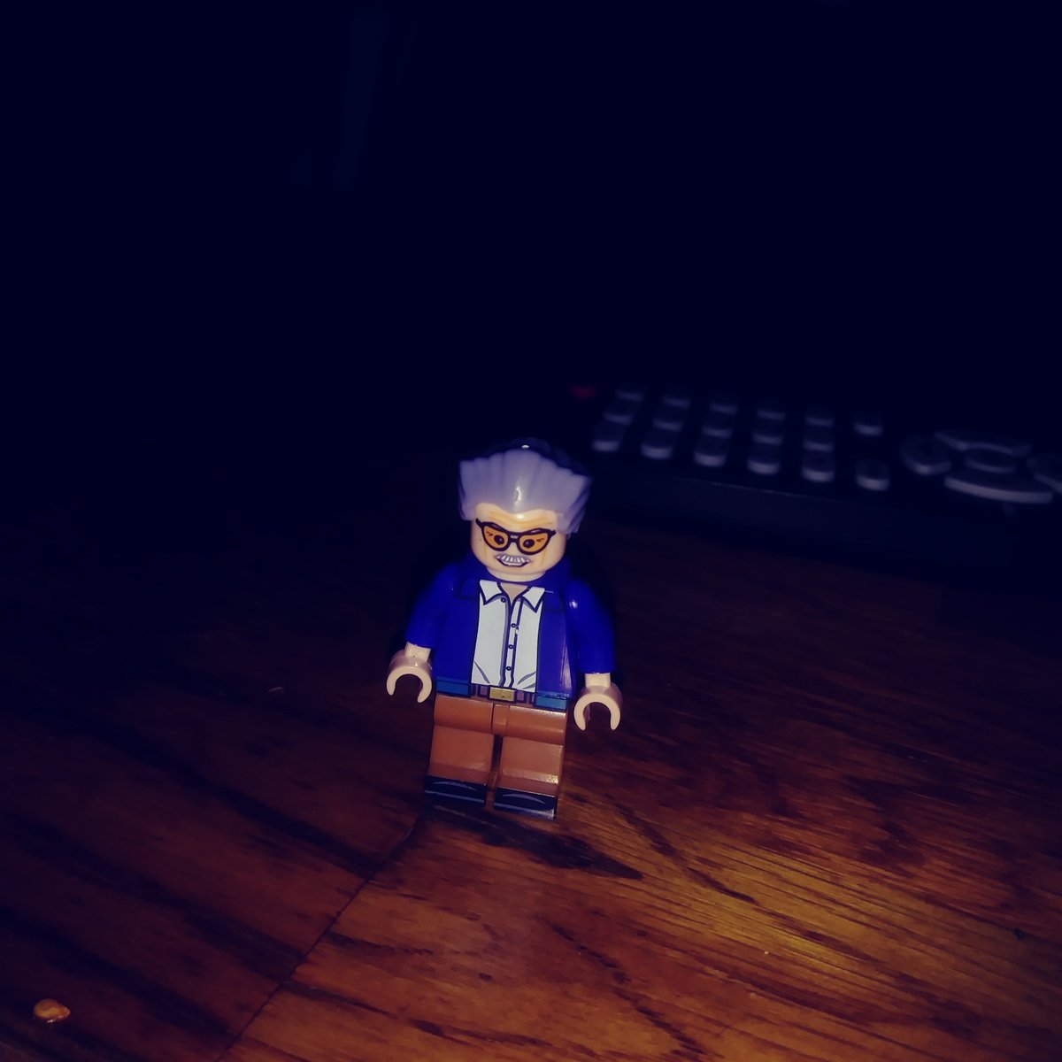 lauraiscute12's tweet photo. I just came back from the expo Center and I got 7 new lego minifigures here's the first 4 number 1 is pepper pots in her iron suit with a pic of her with mask on and Another with her mask up next is Susan bones from Harry potter and 3rd is stan lee #restinpeacestanlee https://t.co/IAMEL2RXHH