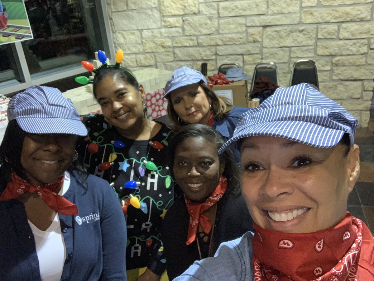awb121500's tweet photo. An amazing day of fun, laughter and holiday cheer! The financial services team is always so excited to interact with our @SpringISD students. #mathtrain #financialliteracy https://t.co/yeVEFaUxHQ