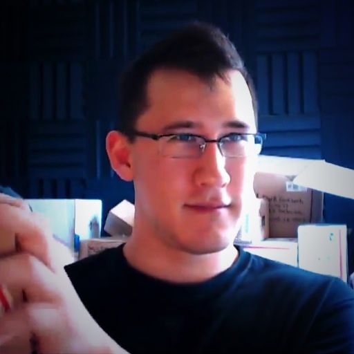 ❝ ok guys here's the face reveal. i'm actually 2014 markiplier. ❞