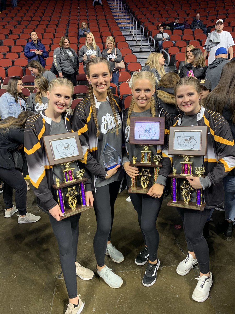 Taking home a 1st place in kick, 1st place in hip hop, 2nd place in jazz, judges choice award in hip hop, distinguished GPA award (average gpa of 3.5-4.0)
SUCH A GREAT DAY!! We are so proud!!🖤✨🐏