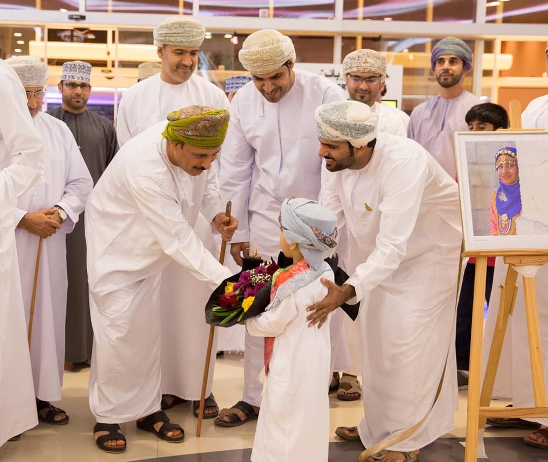 افتتح معرض العيد الوطني ٤٩ المجيد لفريق التصوير الضوئي بنادي الشباب 

تحت رعاية  الدكتور أحمد بن عبد الكريم الهوتي 
#فريق_التصوير_الضوئي_بنادي_الشباب