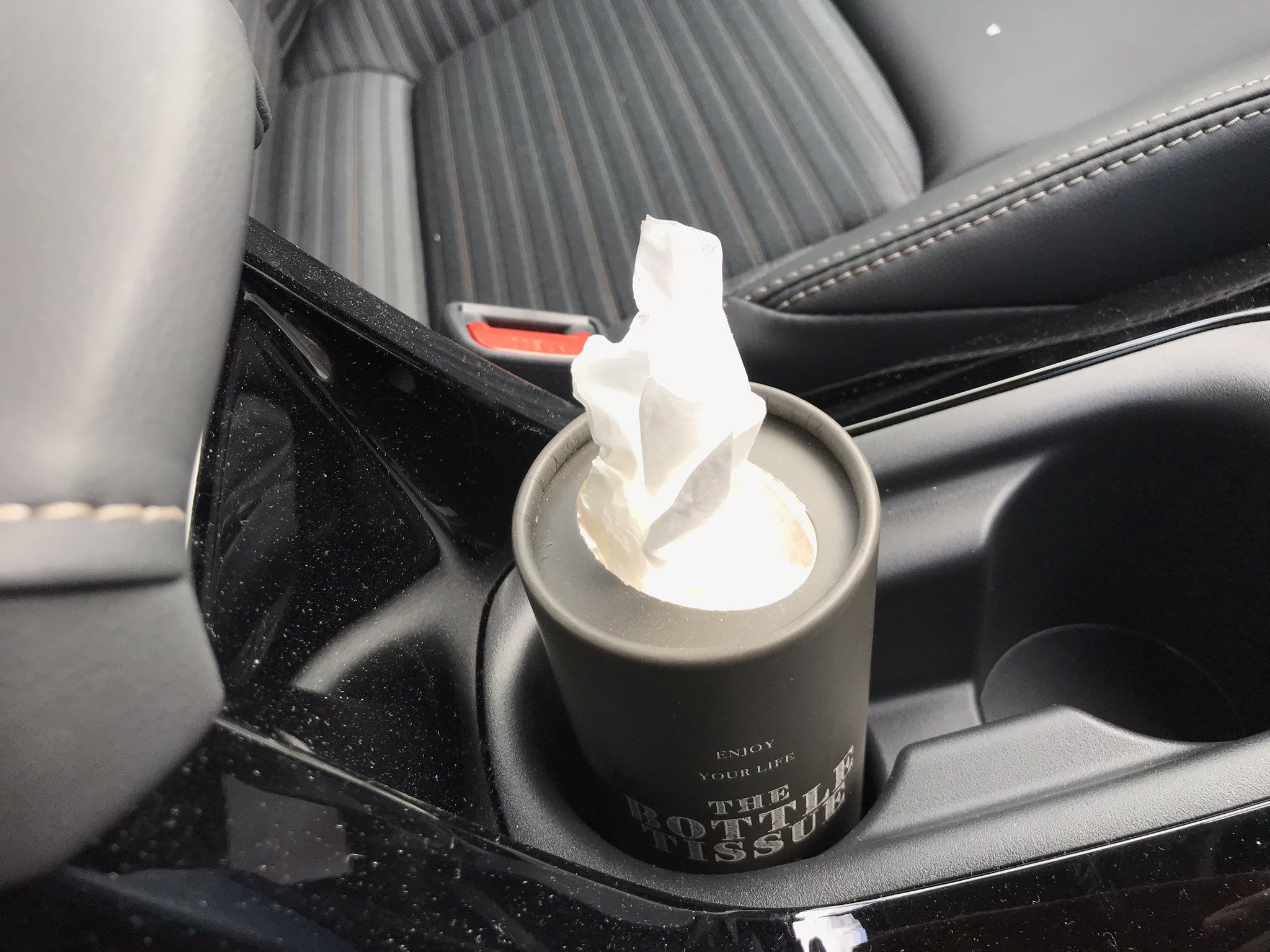 Alex 車内のボックスティッシュ置き場問題はこれで解決かもしれない フォロワーさんに教えていただいたセリアの円筒形ボックス ティッシュショートタイプ 詰替もできて場所もとらないし完璧 カローラツーリング T Co 9fp7jufq8m Twitter Alex 車内のボックスティッシュ置き場問題はこれで解決かもしれない フォロワーさんに教えていただいたセリアの円筒形ボックス ティッシュショートタイプ 詰替もできて場所もとらないし完璧 カローラツーリング T Co 9fp7jufq8m Twitter