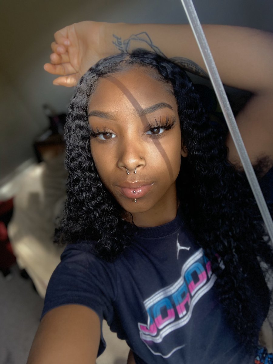 teetee2loca's tweet photo. yea, allat😌 https://t.co/EselFIg2Qx