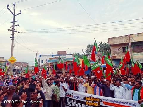 sdpitnhq's tweet photo. #December06 - பாபரி மஸ்ஜித் வழக்கில் சட்டத்தின் அடிப்படையில் நீதி வேண்டி #தேனியில் எஸ்.டி.பி.ஐ. கண்டன ஆர்ப்பாட்டம்.
#RestoreBabriMasjid #EndInjustice #JailTheCulprits #BabriMasjid #LestWeForget #LestWeForgetBabri #SDPI #SDPITamilnadu #RegainBabri #BabriVerdict https://t.co/ntUOQvIZ4l
