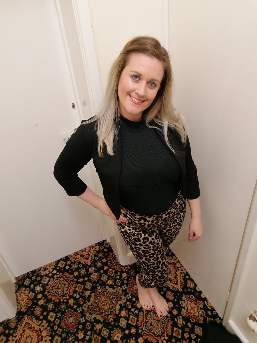 slchristopher's tweet image. Relaxing backstage before another performance. The #highheels will be in place soon but I'm just preparing for now! #singer #confidence #backstage #relaxing #heels #feet #barefoot