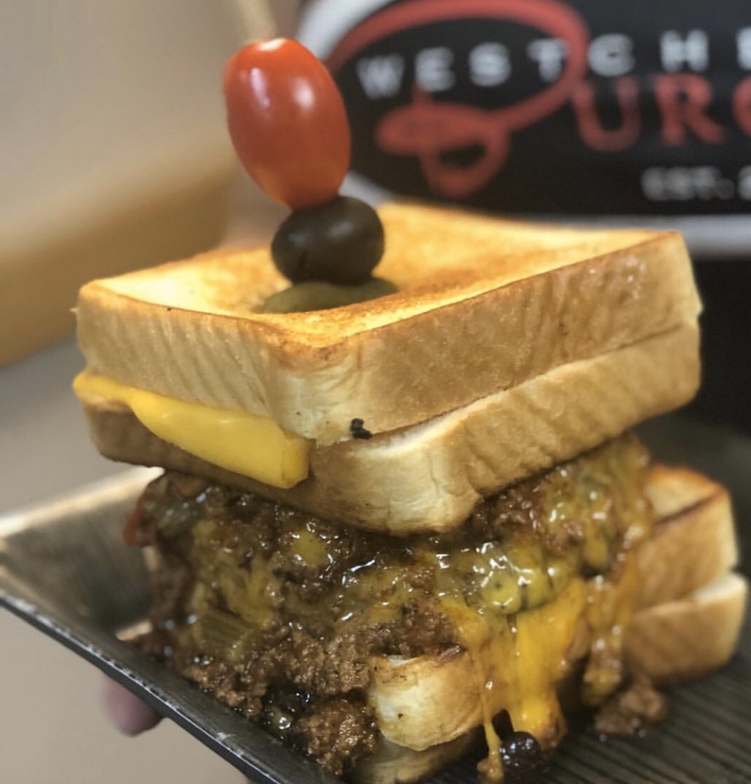 wbco's tweet photo. Tag someone who could tackle “The Entourage”, seen here with chili!  😳😍
#burgers #notjustburgers #desserts #scarsdale #happyhour #foodporn #lohudfood #whiteplains #westchestermagazine #foodies #yummy #catering #brunch https://t.co/RWOmRThDHQ