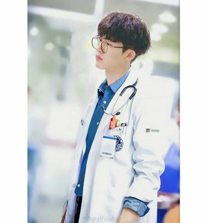 nnanaxxbi131's tweet photo. Beloved 💕
#김한빈
#HANBIN
#hanbinismymain https://t.co/AsjspqfbT7