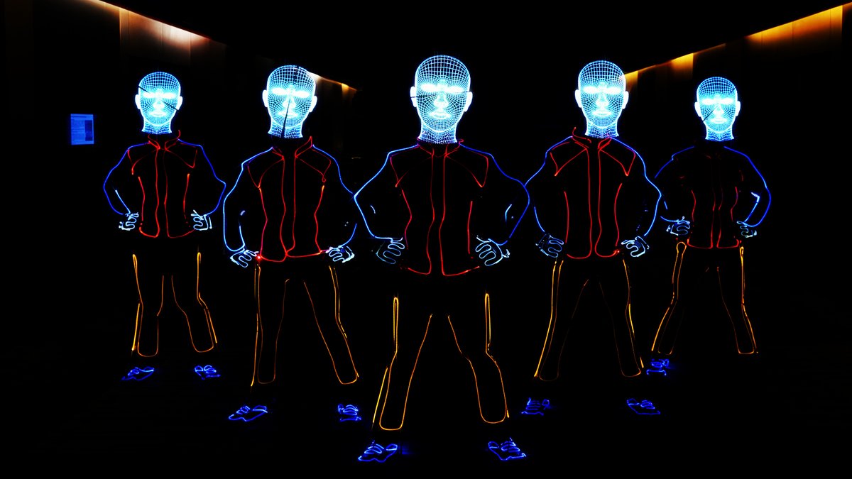 trondanceindia's tweet photo. Hologram Heads performed in Cochin (Kerala), India.

For more details, please check this link: https://t.co/WBRCx7stBO

#SkeletonDanceCrew #India #Hologram #HologramFan #DanceShows #Event #DanceCompanyIndia https://t.co/cgiU3tCtKO