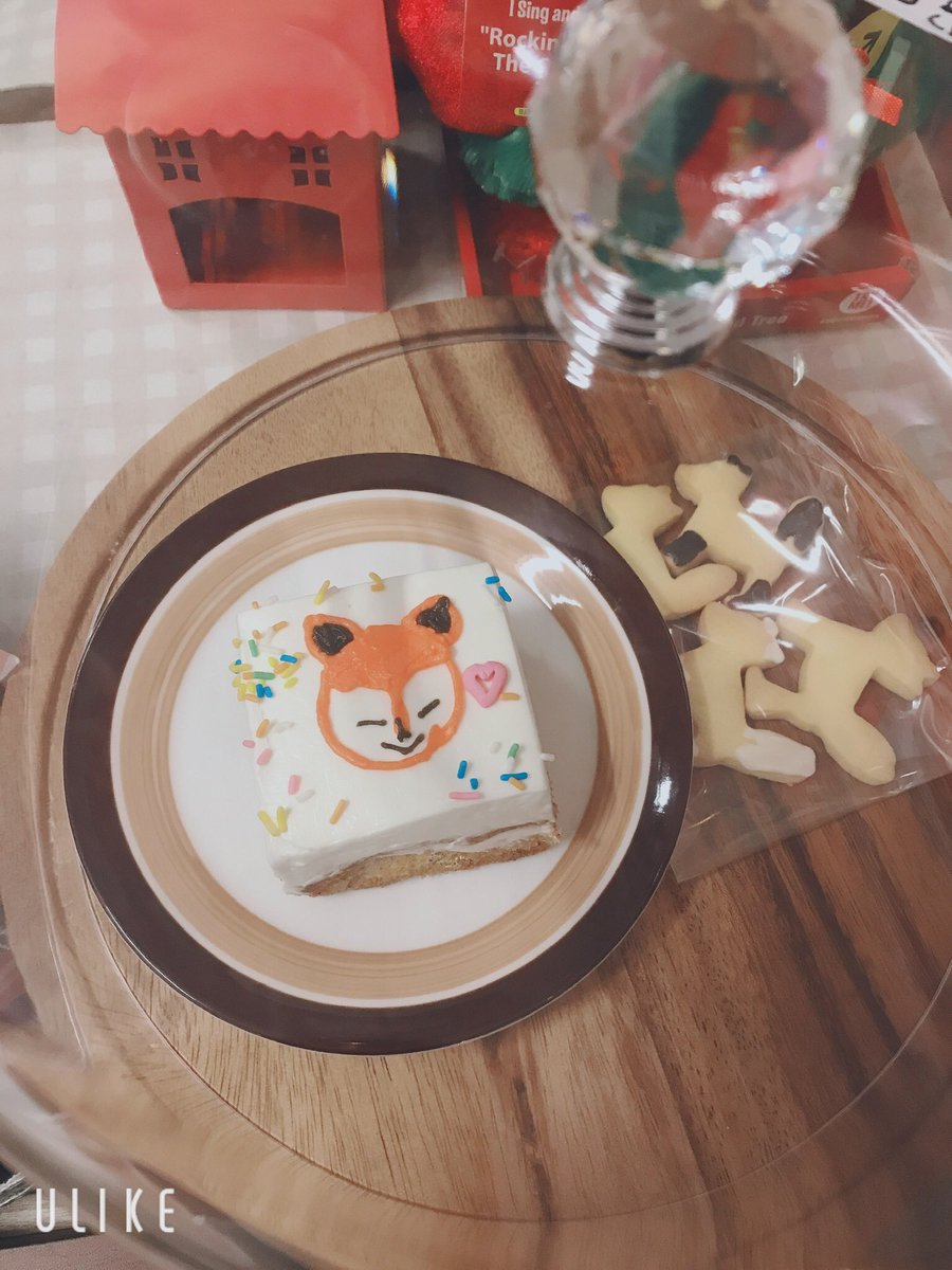 yuyu190827's tweet photo. ハンギョル❤センイル渡韓⑤
スンヨン 100日記念🦋
弘大入口駅 twig
ケーキが可愛い😍

@s2yourvibe 감사합니다🥰

#KEEPYOURVIBE_FOREVER
#승연아_너의분위기를지켜줘 https://t.co/W6bEngJWi1