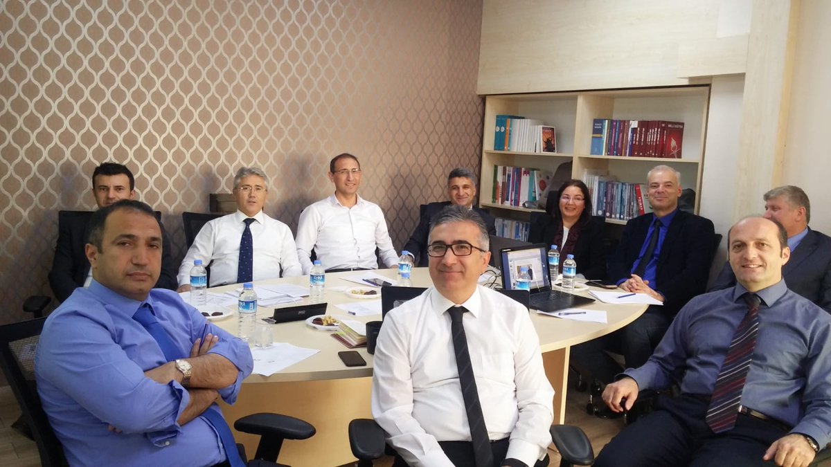 ozgur_kalkan_'s tweet photo. MEB İç Denetim Birimi hizmetiçi eğitimini gerçekleştirdik. Değerli paylaşımları ve katkıları için Prof Dr Erman Coşkun, Doç Dr Mustafa Sever, Doç Dr Sezer Bozkuş Kahyaoğlu ve Doç Dr Hacı Ömer Köse hocalarımıza teşekkür ederiz.
@severmustafa3 @erman_coskun @h_omerkose @BozkusSezer https://t.co/H91GWYt3yN