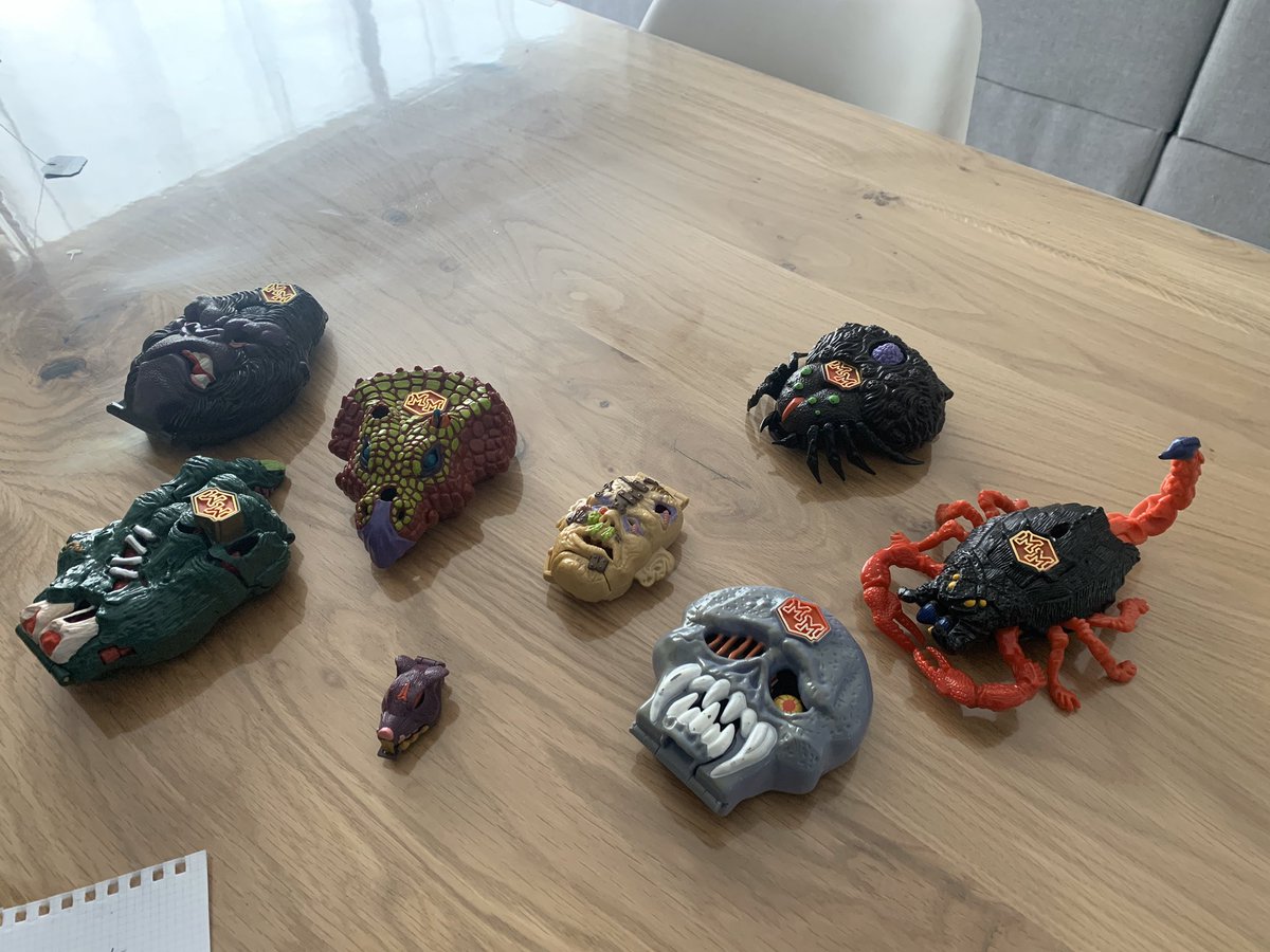 Cadeau de noel pour mon fils de 6 ans 😏 Tu les sens les souvenirs des 90’s qui remontent ?!? #rightinyourfeels