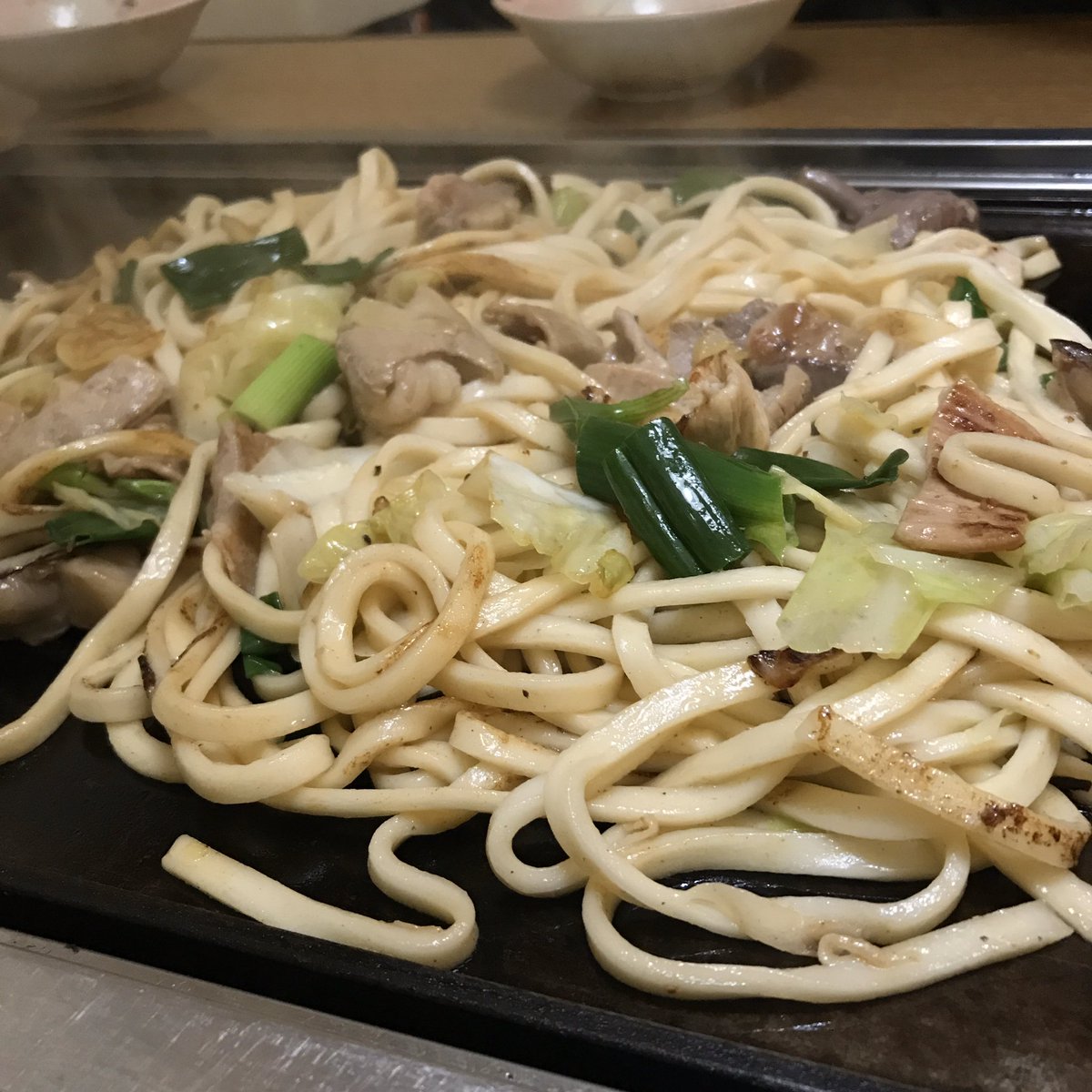 GRINFACTORY's tweet photo. 工場長、ちゃんと佐用ミニバスの選手に言われた佐用名物ホルモン焼きうどん頂きました‼️

おいしかったです！ご馳走さまでした！(￣▽￣)

#今日は佐用町に泊まります #明日顔がテカテカしてたらホルモンのせいです　#ホルモン焼きうどん #佐用町 #grinfactory  #バスケウェア屋 https://t.co/kA5Iv8G0ZE